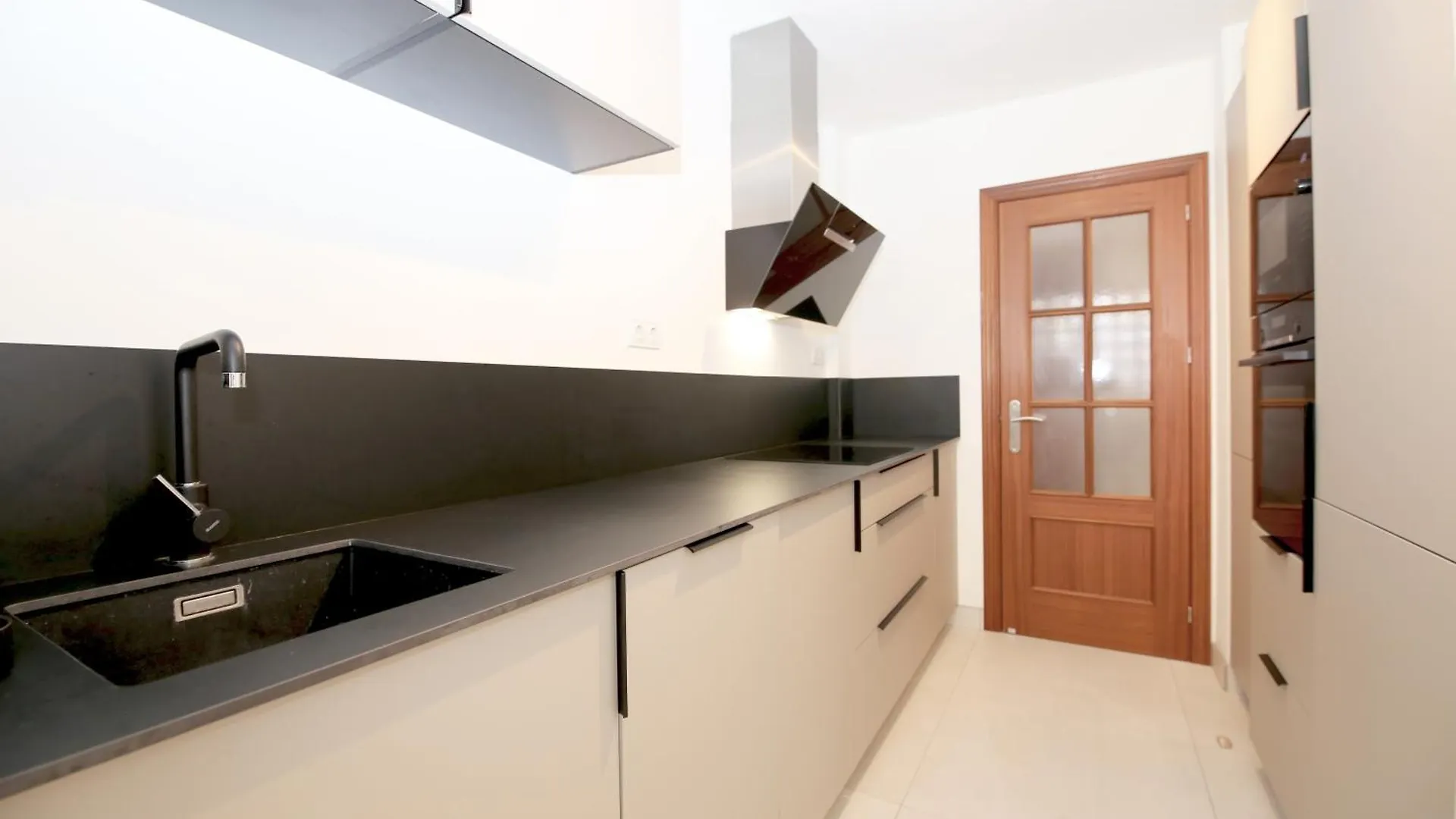 Estepona Port Apartment Sunny Spain