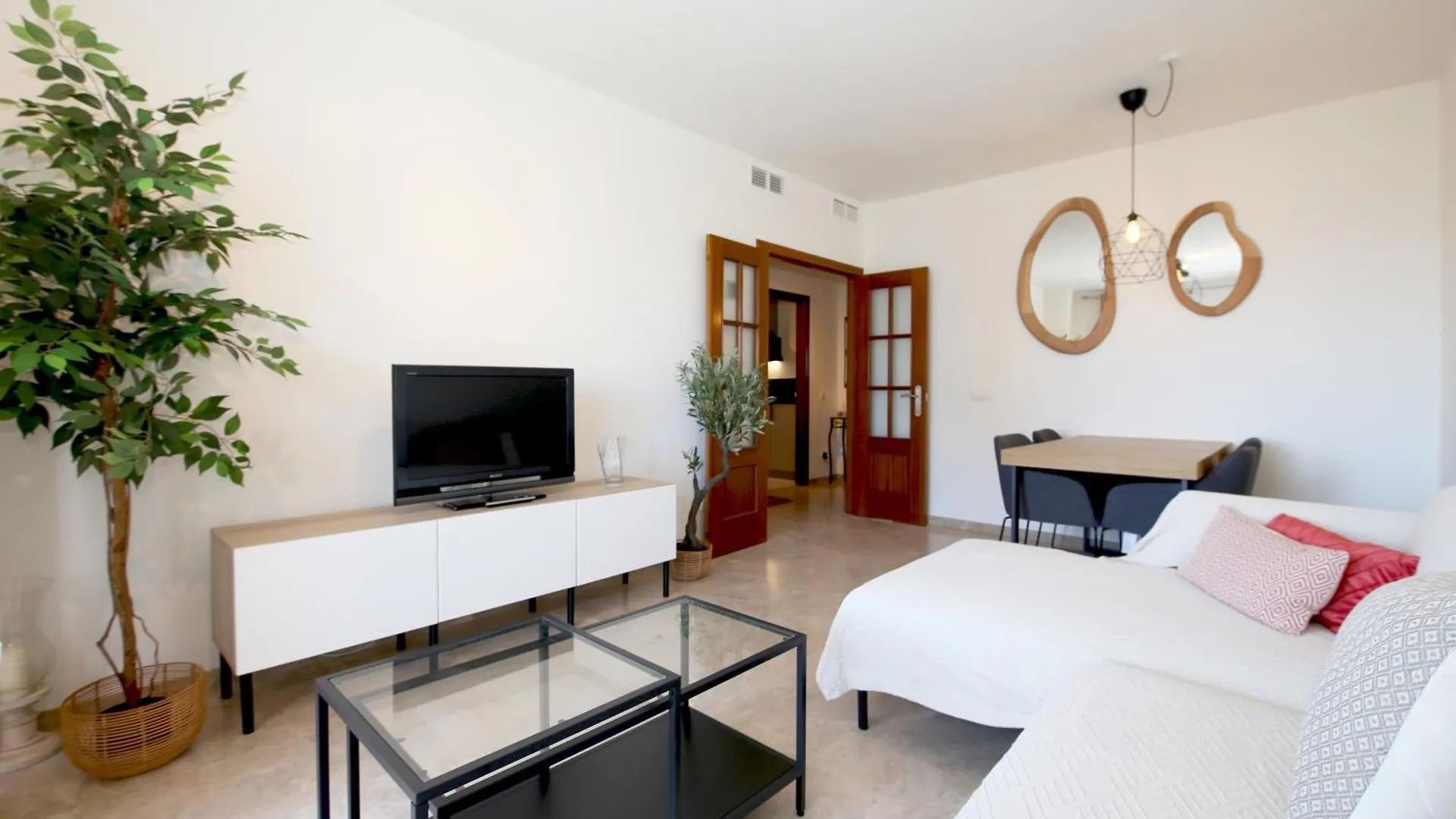 Estepona Port Apartment Sunny 0*,  Spain